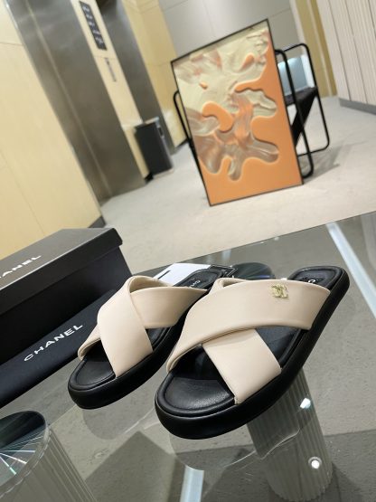 Chanel Spring and Summer Classic Hot Style Apricot Versatile Slippers - Image 7