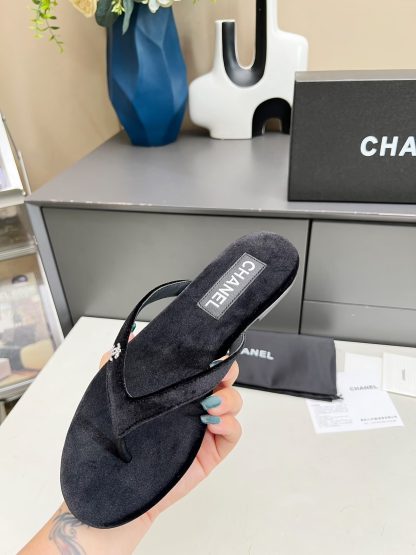 Chanel Spring/Summer Leather Velvet Black Flip-Flops - Image 7
