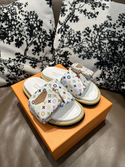 Louis Vuitton Couple's Small Backpack and Four-Color Slippers - Image 7