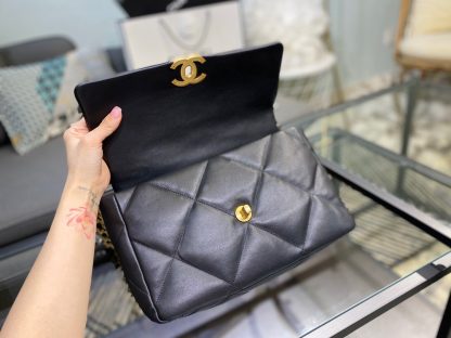 Chanel Autumn/Winter 19 Bag Pillow Bag - Image 7