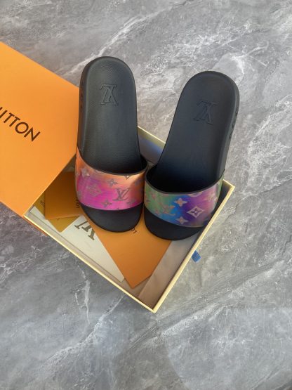 Louis Vuitton couple slippers - Image 7