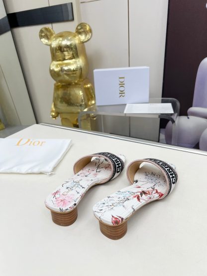Dior hot-selling true silk satin high-heeled sandals - Image 7