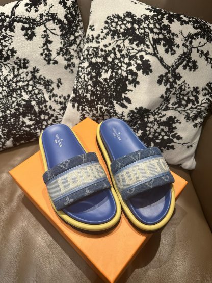 Louis Vuitton classic flip flops - Image 7