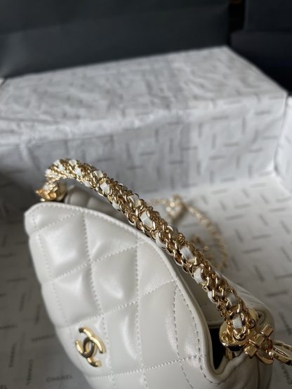 Chanel exquisite and cute lunch box bag Hobo with woven handle - Image 7
