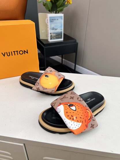 Louis Vuitton embossed logo Ol Llow Comfort slide sandals - Image 7