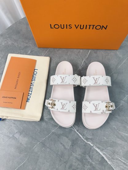 Louis Vuitton Spring and Summer New Slippers - Image 5