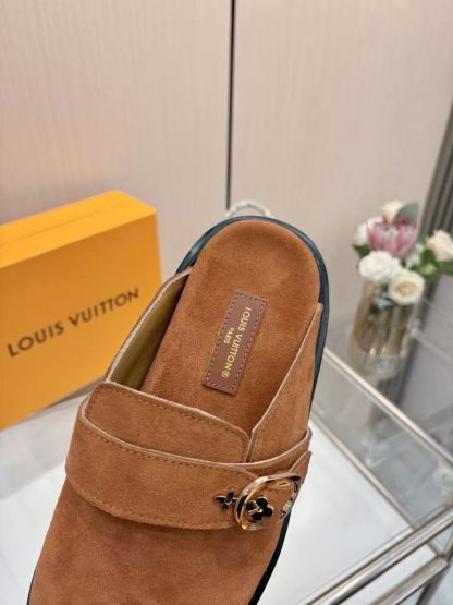 Louis Vuitton winterbreak comfert flat slides - Image 7