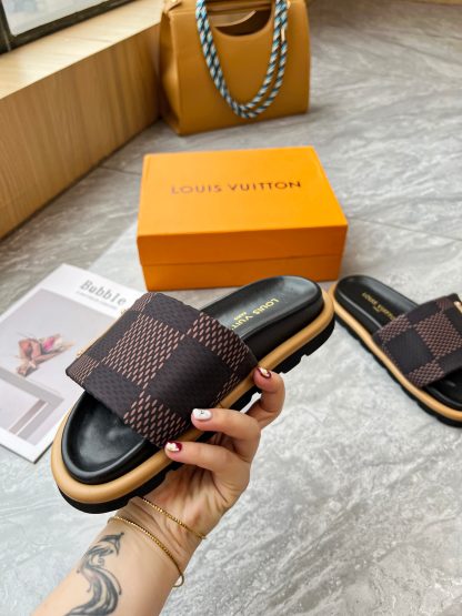 Louis Vuitton Pool Pillow Comfort Slide Sandals - Image 7