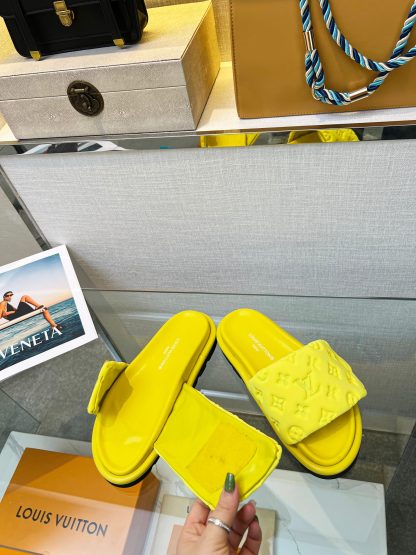 Louis Vuitton Pool Pillow Comfort Slide Sandals - Image 7