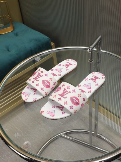 Louis Vuitton low-top flip flops - Image 8
