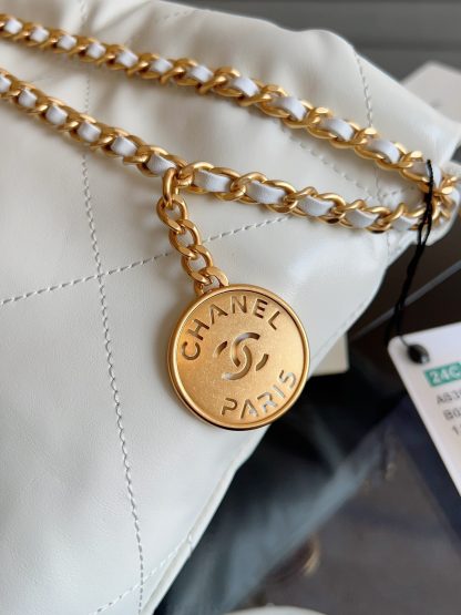 Chanel Classic Minisize 22 Bag - Image 8