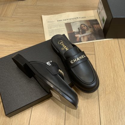 Chanel spring and summer new black high-end diamond buckle letter cowhide butter lazy half-slip sandals - Image 8