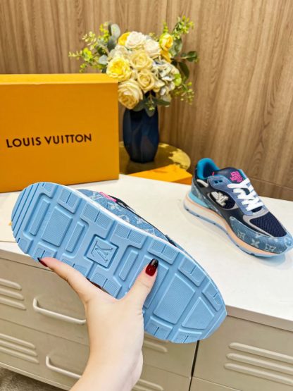 Louis Vuitton breathable diamond mesh sneakers - Image 9