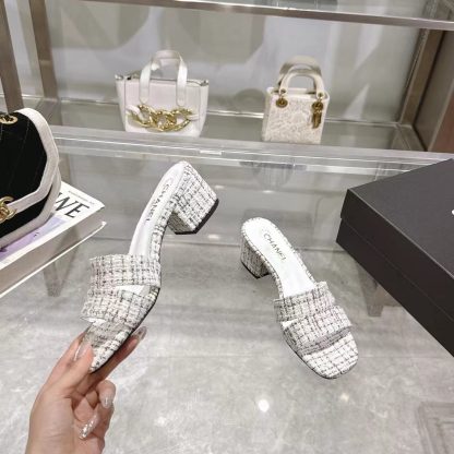 Chanel Spring/Summer New Black and White Mixed Embroidered Linge Classic Sandals Heel Height 5cm - Image 8