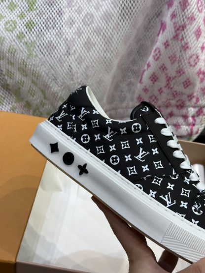 Louis Vuitton men's high-end casual sports shoes - Image 8
