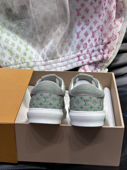 Louis Vuitton men's high-end casual sports shoes - Image 8