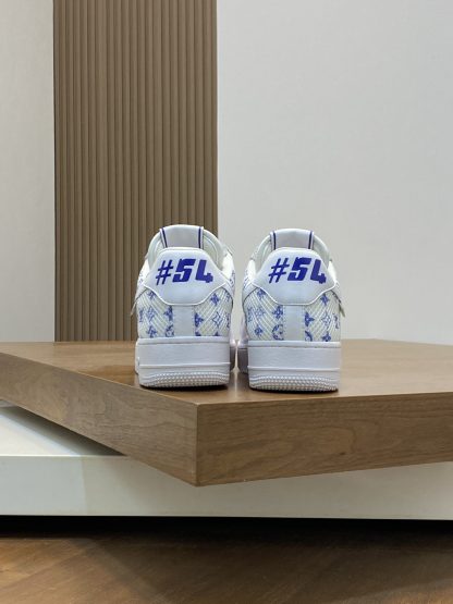 Louis Vuitton co-branded casual sneakers - Image 8