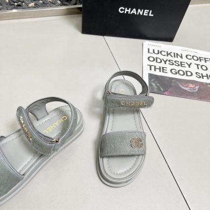Chanel Early Spring Sandals Series Green Gray Retro Sandals Thickness 3cm - Image 8