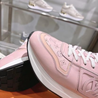 Louis Vuitton Neo Run Away sneakers - Image 9