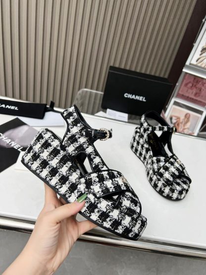Chanel black and white platform wedge-heeled thick-soled summer sandals - Image 6
