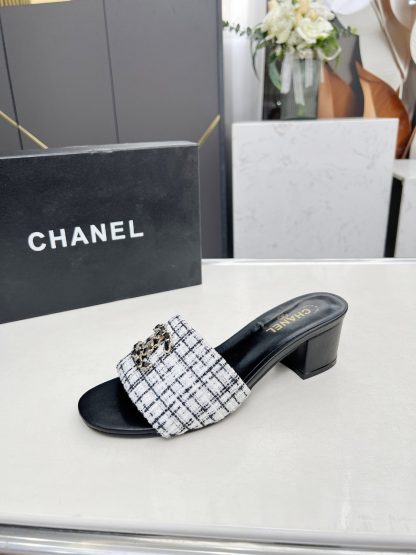 Chanel 2025 new black and white checkered fabric sheepskin thick-heeled sandals - Image 8