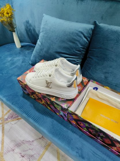 Louis Vuitton Time Out sneakers - Image 9