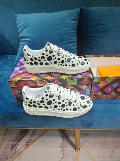 Louis Vuitton Time Out sneakers - Image 9