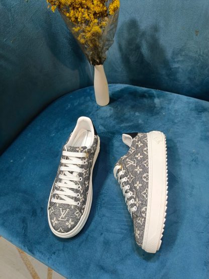 Louis Vuitton Time Out sneakers - Image 9