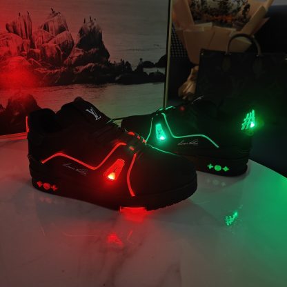 Louis Vuitton Trainer Velcro Low-top Sneakers - Image 8