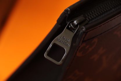 Louis Vuitton POCHETTE VOYAGE Clutch - Image 8