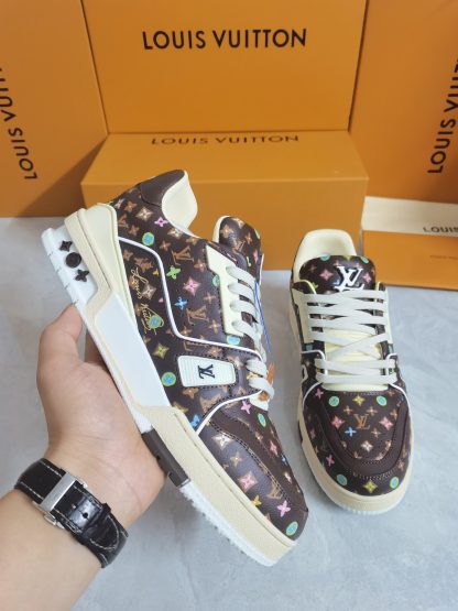 Louis Vuitton Couple's Trainer Sneakers - Image 7