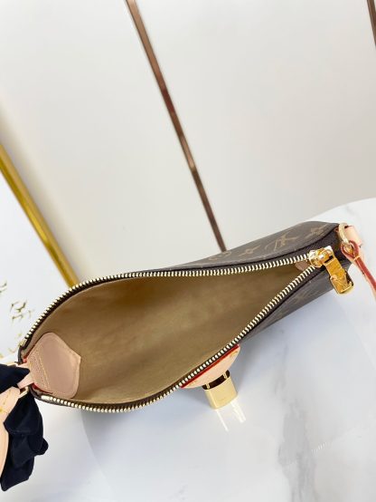 Louis Vuitton POCHETTE TIRETTE Monogram Underarm Bag - Image 8
