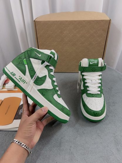 Louis Vuitton couple's co-branded sports shoes - Image 8