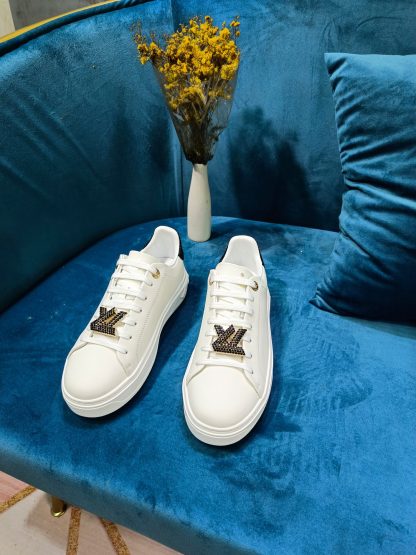 Louis Vuitton Valentine's Day limited edition couple casual sports sneakers - Image 8
