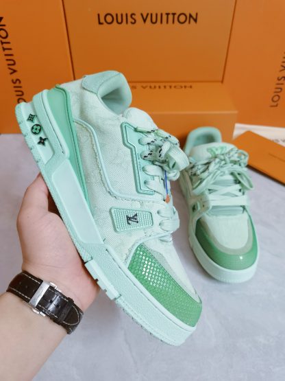 Louis Vuitton washed popular men's sports shoes - Image 8