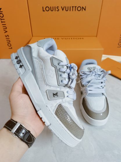 Louis Vuitton washed popular men's sports shoes - Image 8