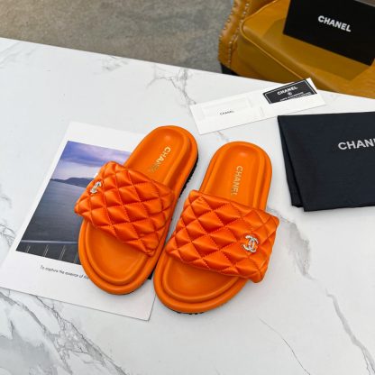 Chanel couple's high-end fashionable orange sandals - Image 8