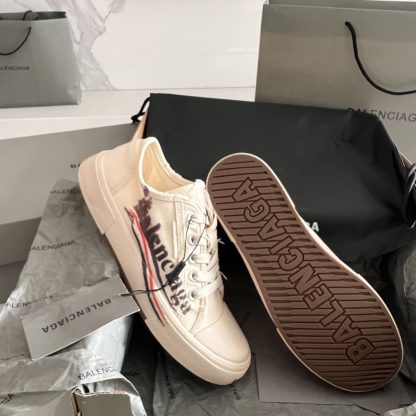 Balenciaga Couple's Retro Fashion Sneakers - Image 8
