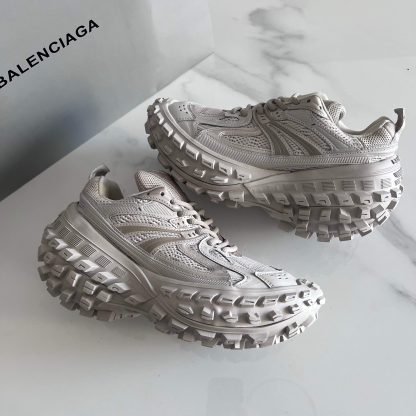 Balenciaga Couple's Sneakers with Tire Pattern Sole - Image 5