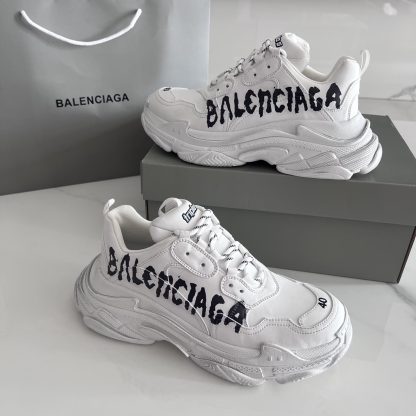 Balenciaga couple fashion dad shoes - Image 8