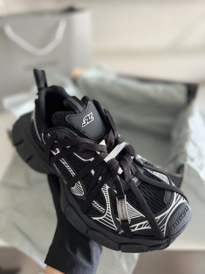Balenciaga stylish dad shoes - Image 8
