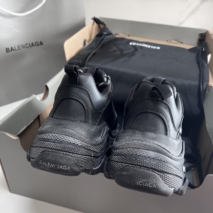 Balenciaga fashionable and versatile couple's shoes - Image 8