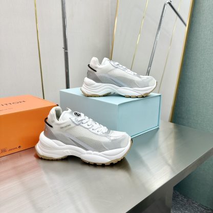 Louis Vuitton Run 55 sneakers - Image 8
