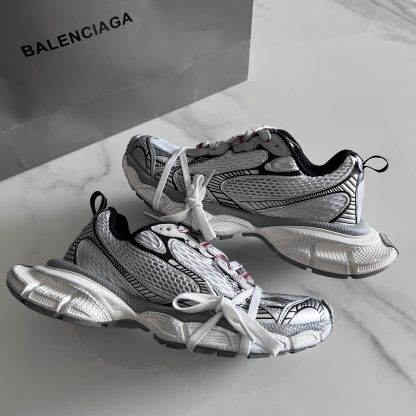 Balenciaga distressed trendy running shoes - Image 8