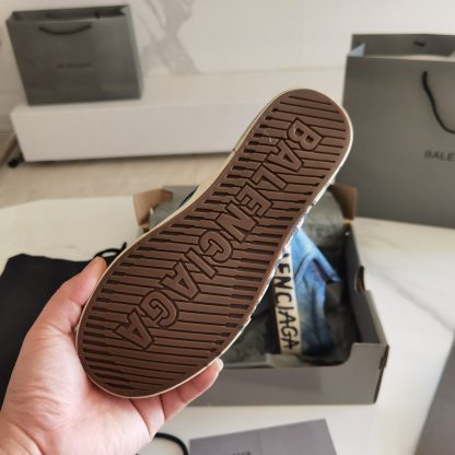Balenciaga distressed graffiti casual shoes - Image 8