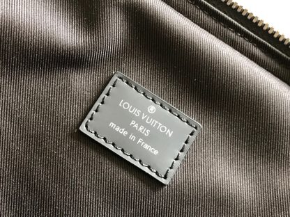 Louis Vuitton Avenue Shoulder Bag - Image 8