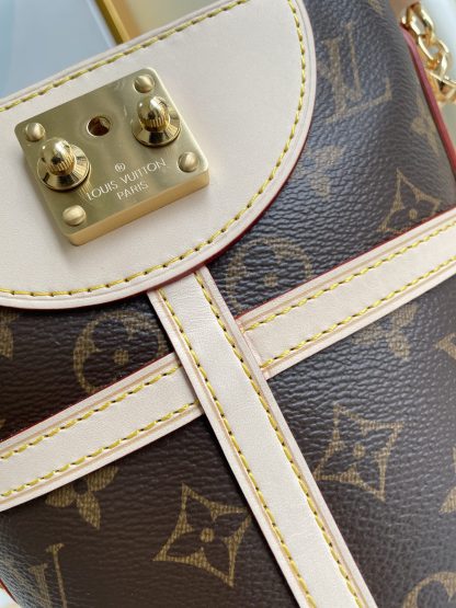 Louis Vuitton DUFFLE round potato chips bag - Image 8