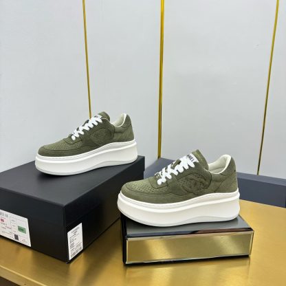 Chanel light green casual versatile sneakers - Image 8