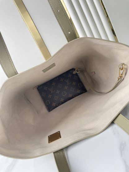 Louis Vuitton LOW KEY CABAS full leather shopping bag - Image 8