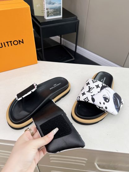 Louis Vuitton ol llow comfort flat sandals - Image 9